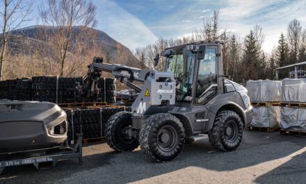 Mecalac amplía su gama cero emisiones con la nueva cargadora telescópica giratoria eS900tele 100% eléctrica